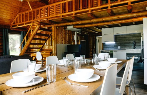 Saint-Leonard-de-Portneuf Ski Chalet | Located 50 minutes from Quebec City, the 4th Road Cottage is bordered by the Ro