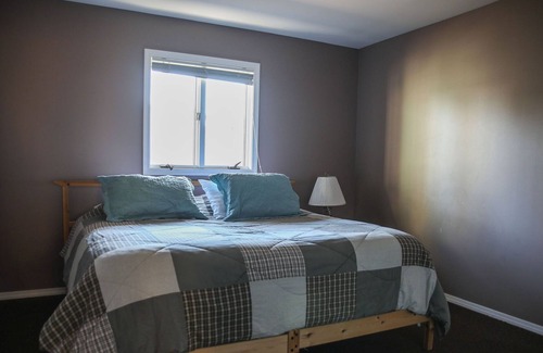 Sitka Apartment | Located Downtown Close to Dining and Shopping Close to Harbors