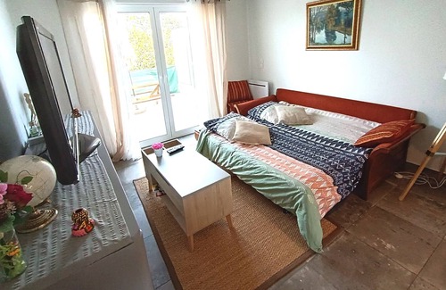 Montmagny Apartment | Located in a typical area, very close to Paris center. Perfect for families!