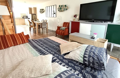 Montmagny Apartment | Located in a typical area, very close to Paris center. Perfect for families!