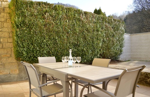 Ney House | Located in the heart of the Jura, close to lakes and waterfalls!