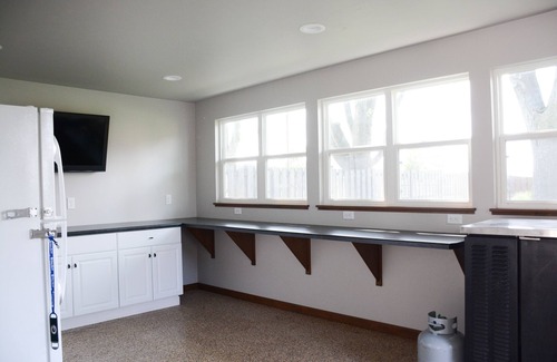 Green Bay House | Located in the Shadows of Lambeau! WATCH THE DRAFT FROM THE BACK PATIO!