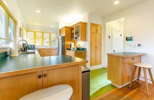 Fairmont House | ❤️ Location! 3 blks to Hayward Field, happy&vintage