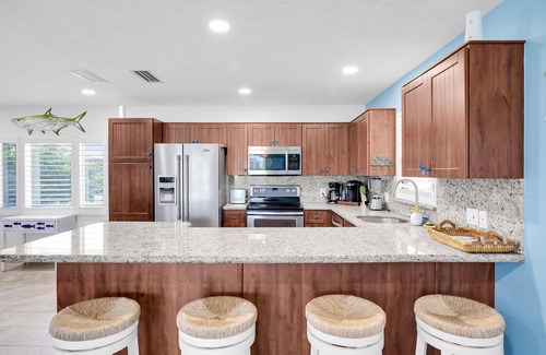 Marathon House | Location + Beautifully Appointed = Bay Breeze Marathon