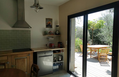 Monacia-d'Aullene Apartment | Location D'un RC de Villa à 2 kms de la Plage