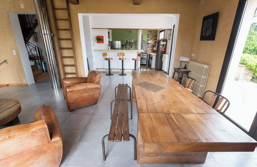 Chateauneuf-de-Gadagne Villa | Location Grande Villa au Soleil D'avignon