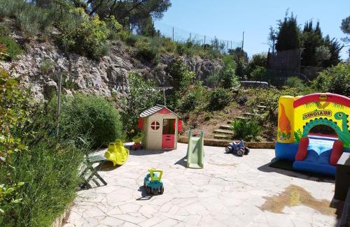 Beaucaire House | Location Gîte en Provence