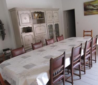 La Bree-les-Bains House | Location La Brée les Bains 15 personnes