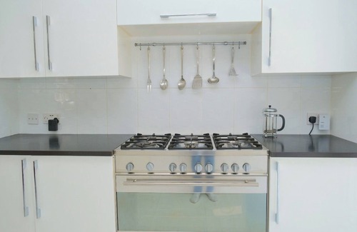 St. George's House | Location Location Location, Stylish & Comfortable, Simple Yet Elegant