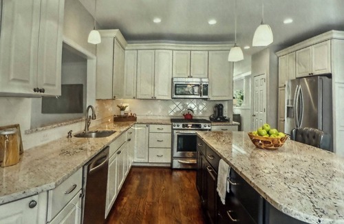Belle Haven House | Location Location, spacious 5Br 4 bath house in oldtown w/hot tub & firepit.