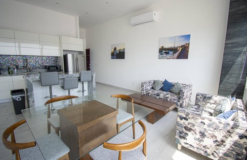 Mazatlan Condo | Location on the Malecon for Carnaval! Torre eMe