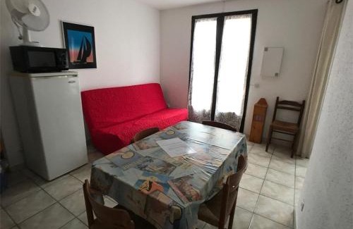 Port Leucate Apartment | Location Vacances: 3 Pièces, 6 Couchages, Plage à 200m, Port Leucate - FR-1-81-83