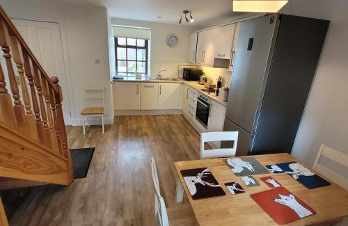 Glasgow House | Loch Lomond Finnich Cottages