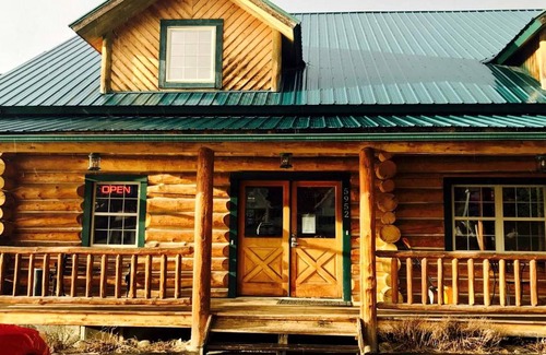 Bonners Ferry Cabin | Lodge ∙ 1 bedroom ∙ 2 guests