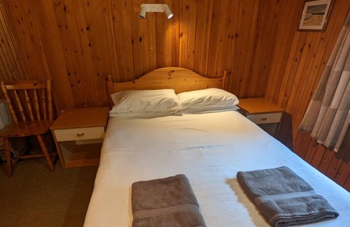 St Teath Cabin | Lodge 1 Lanteglos Hotel & Villas 3 bed sleeps 6