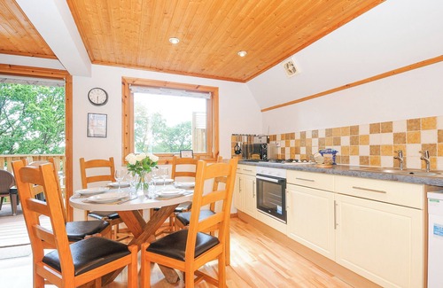 Liverton Cottage | LODGE 47 - PRIMROSE LODGE, pet friendly, with pool in Chudleigh