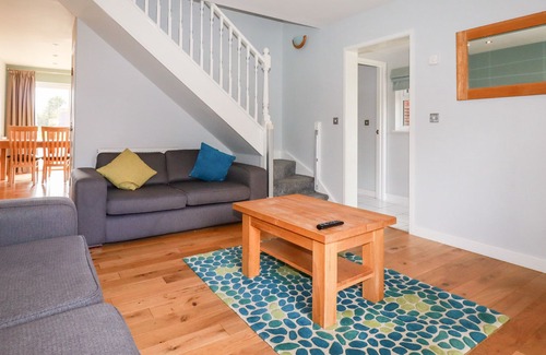 Winnard's Perch Cabin | LODGE 49A, pet friendly, with hot tub in Winnard's Perch