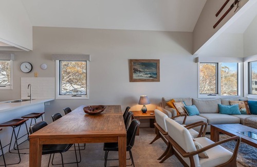 Perisher Valley Resort | Lodge Chalet (for 6), The Stables Resort Perisher