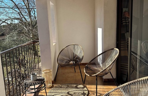 Flayosc Apartment | Lodge de Matourne, on a wine-growing estate in the heart of nature