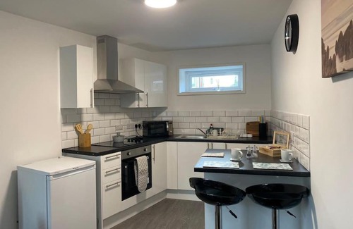 Plymouth Apartment | Lodge