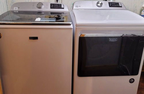 Laporte Cabin | Lodge w/INDOOR PRIVATE HEATED POOL + Hot Tub + Fire Pit + Pond, on 19 acres