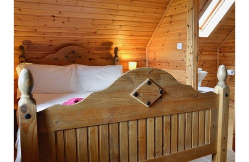 Llanbedr House | Lodge with Hot tub