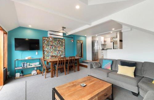 Queenstown Apartment | Lodges 6 - Lake views and close to town