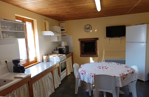 Commenailles House | Lodging of the Réchassière, Jura. Ideal with family or friends!