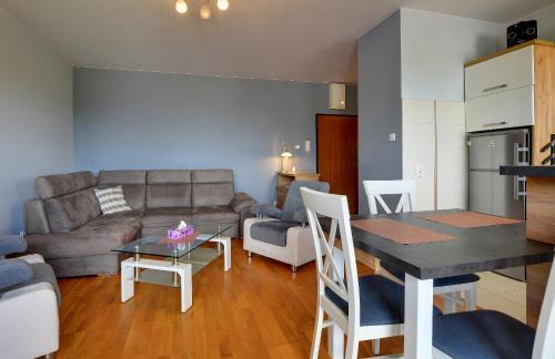 Lodz Apartment | Lodz4rent - Premium Apartments 9,6 - MONOPOLIS - Garaż podziemny - Wakacje 2025