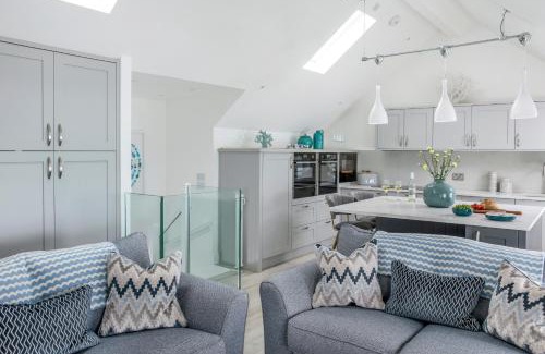 Porthleven House | Loe Cottage
