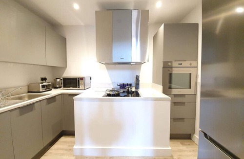 Bishop's Stortford Apartment | Loft 3 stunning loft style apartment near Stansted