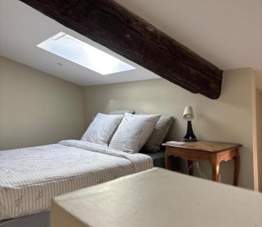 Suze-la-Rousse Apartment | Loft Andy