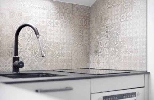 Oy-Mittelberg Apartment | Loft Apartment with Wi-Fi, Indoor Pool, Sauna, and Balcony Overlooking the Lake