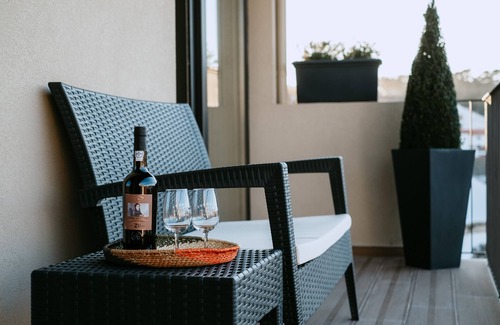Santa Marinha Apartment | Loft c/Varanda - Centro Histórico de Gaia