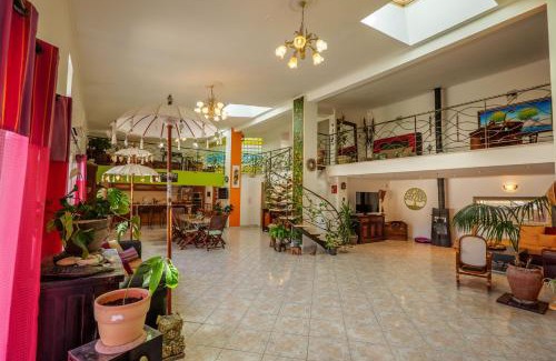 Aimargues Villa | Loft d'exception 350m2 spacieux et lumineux avec piscine à 15 min de la mer