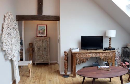 Douai Apartment | Loft Design Typikindi