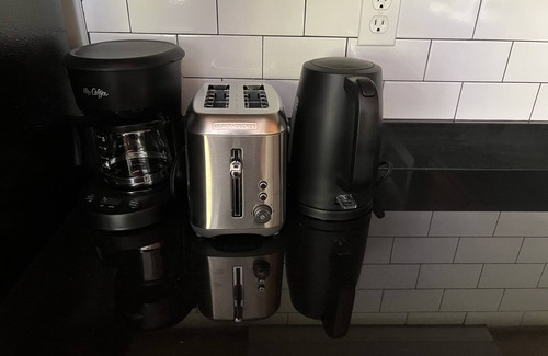 Downtown Apartment | Loft in downtown Norfolk, restaurants/entertainment at your door step