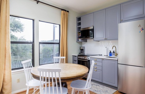 Dripping Springs House | Loft in Unique Victorian Ranch | Pool | BBQ | Firepit