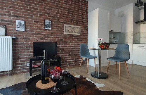 Praga Apartment | Loft Port Praski - Heart of Warsaw
