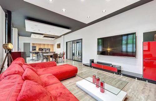 Montlucon Apartment | LOFT Terrasse avec SPA proche centre historique