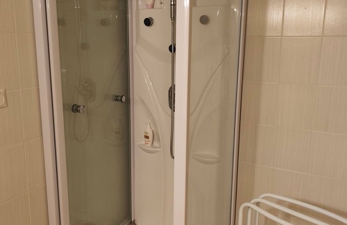 Bricquebec-en-Cotentin Apartment | Loft with small kitchen. Suitable for students or people on the move