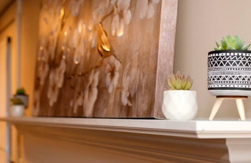 West Woodland Apartment | Loftium | Marvelous Apartment in the Heart of Ballard!