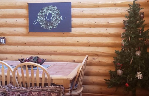 Williams Cabin | Log Cabin Forest Home