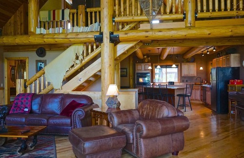 Columbia Falls Cabin | Log Cabin On Acreage Near Meadow Lake Resort