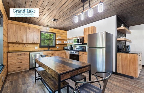 Eucha Cabin | Log Cabin on Disney - Boat ramp & dock nearby