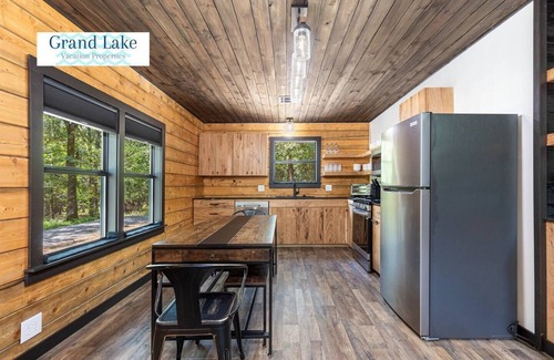 Eucha Cabin | Log Cabin on Disney - Boat ramp & dock nearby