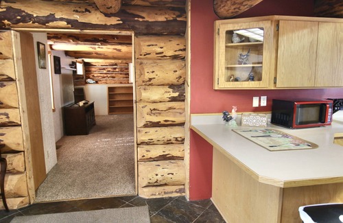 Blanding Cabin | Log Haven in Blanding