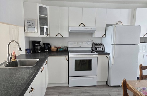 Roberval Apartment | Logement climatisé à deux pas Lac-St-Jean.