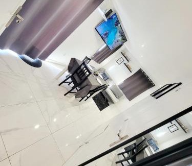 Juvignac Apartment | Logement indépendant "Les Coquelicots", terrasse proche des plages et Montpellier