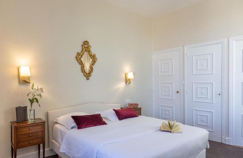 Cazaubon Hotel | Logis Hôtel Restaurant Château Bellevue